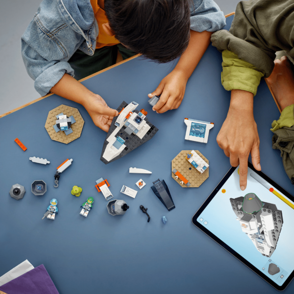 LEGO CITY: Spaceship and Asteroid Discovery Set (60429)