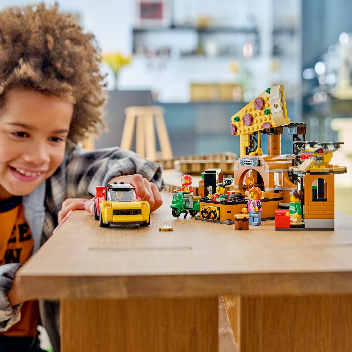 LEGO City: Pizza Delivery Experience with Vehicles (60496)