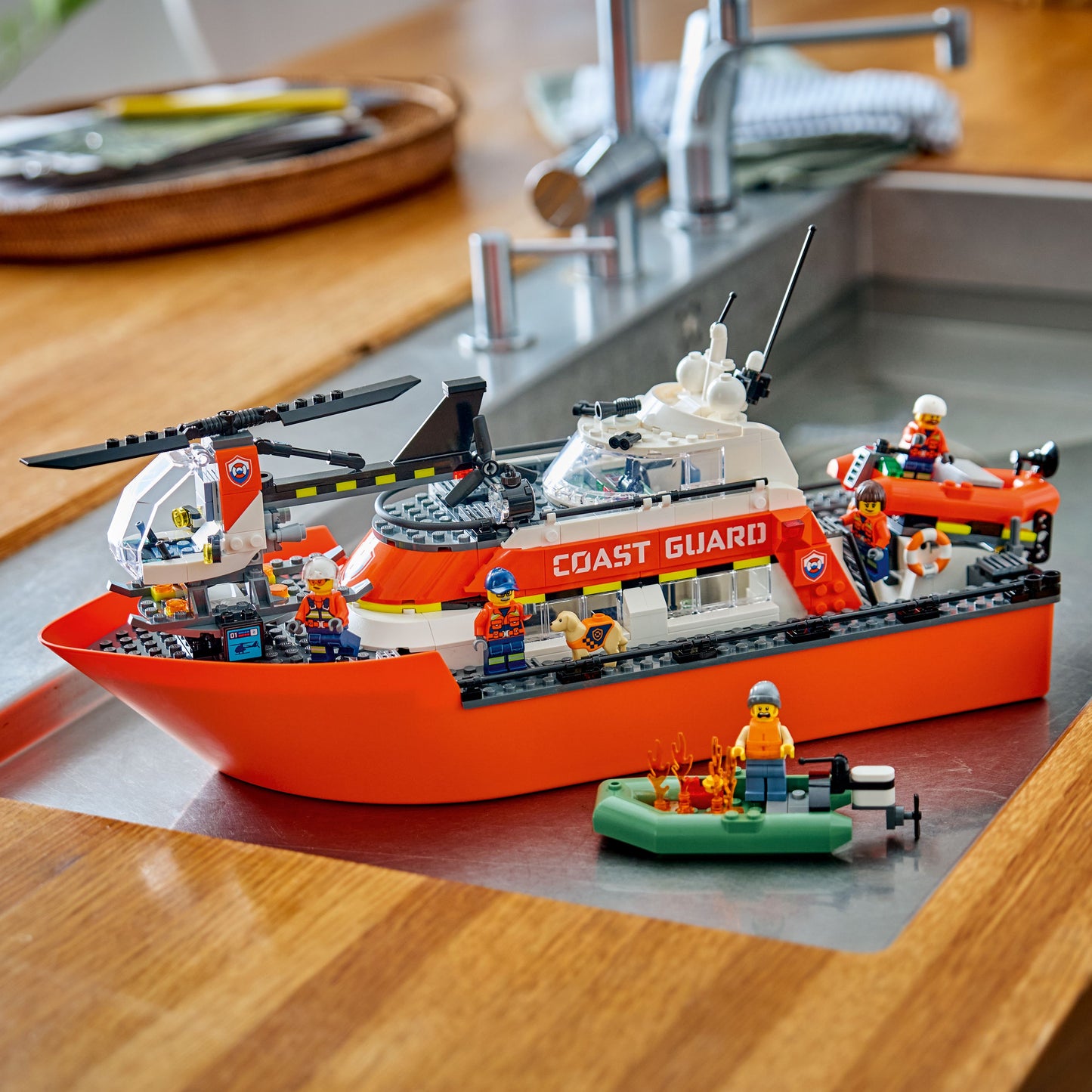 LEGO City: Coast Guard Rescue Boat & Helicopter (60504)