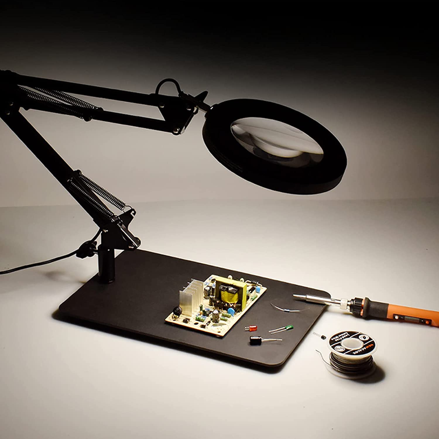 Magnifying Lamp Desk Light - salelink.co.nz