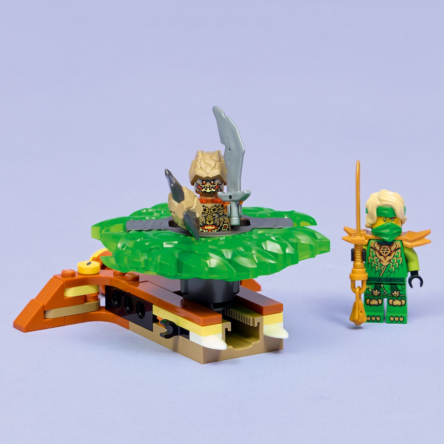 LEGO NINJAGO: Lloyd vs Earth Monster Spinner (71850)