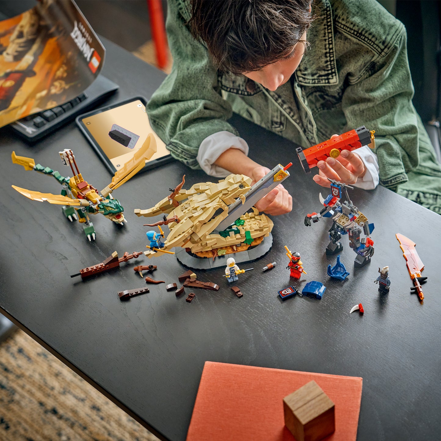LEGO NINJAGO: Battle at the Dragons Blade (71871)