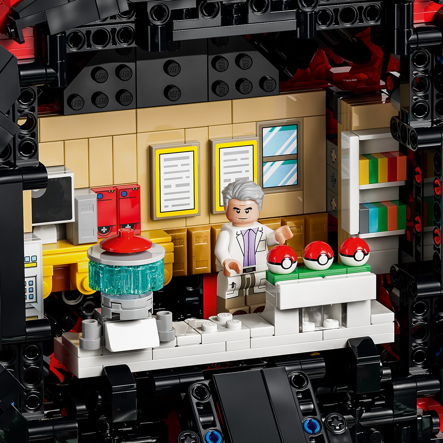LEGO Pokemon: Iconic Trainer Moments Poke Ball (72154)