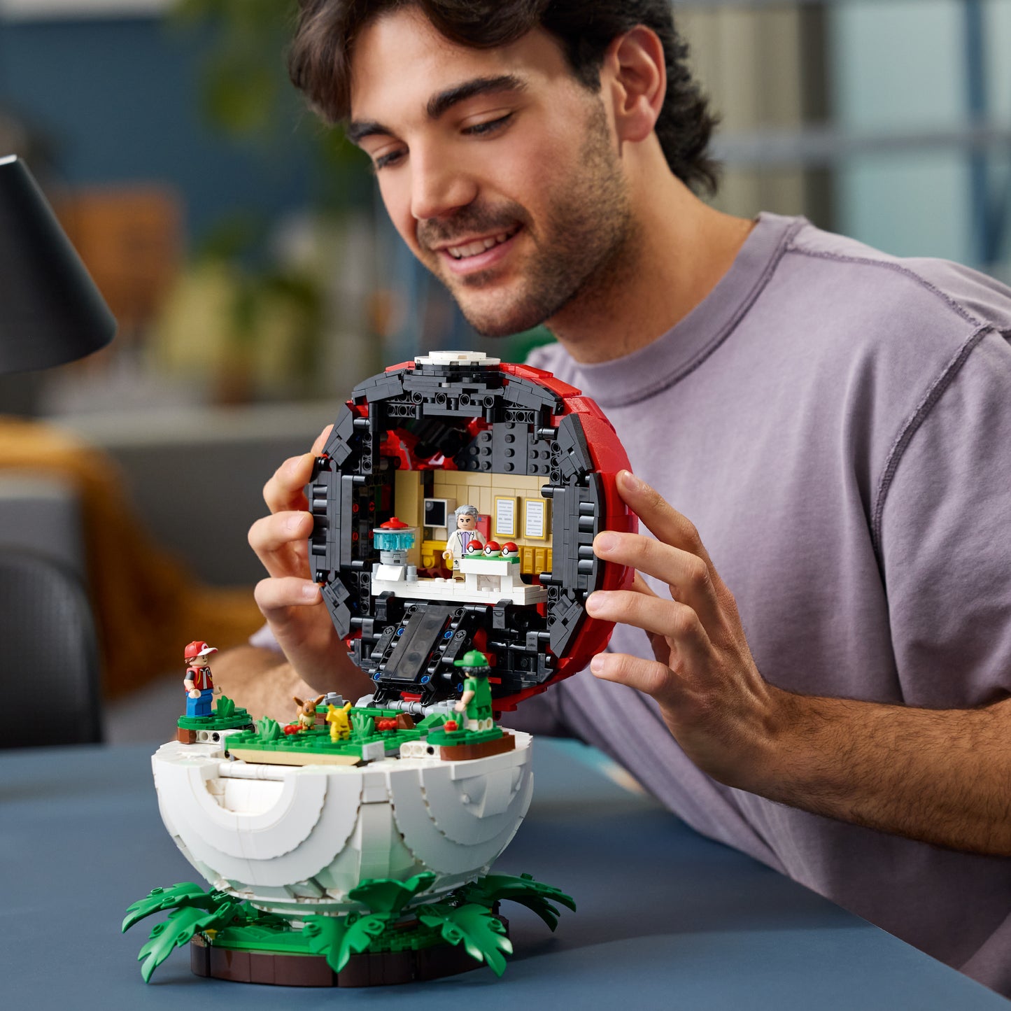 LEGO Pokemon: Iconic Trainer Moments Poke Ball (72154)
