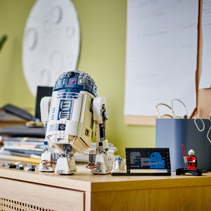 LEGO Star Wars: R2-D2 (75379)