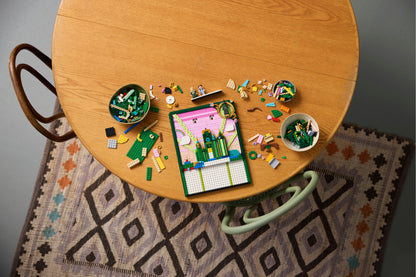 LEGO Wicked: Emerald City Wall Art (75685)