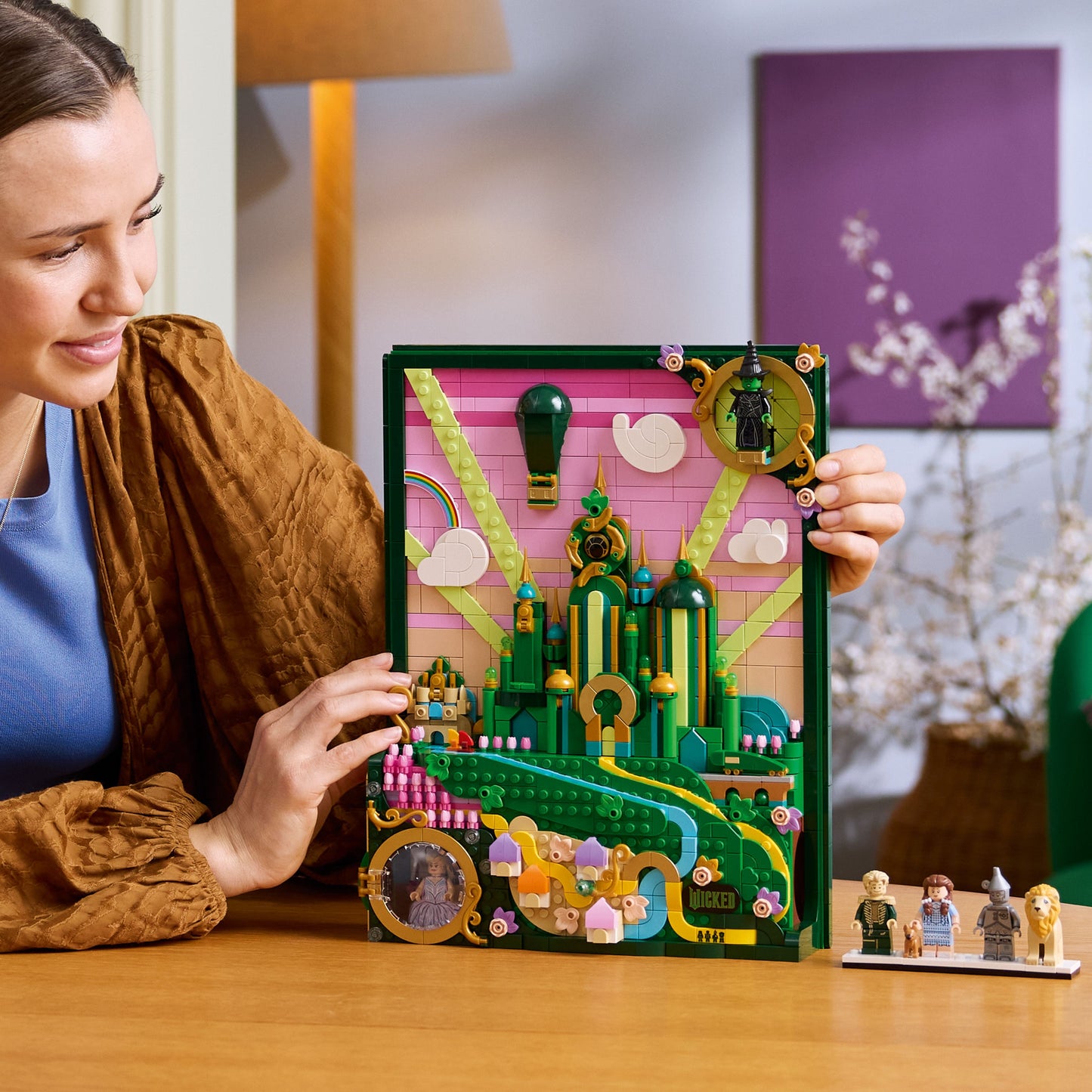 LEGO Wicked: Emerald City Wall Art (75685)
