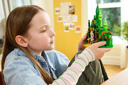 LEGO Wicked: Emerald City & Kiamo Ko Castle (75689)