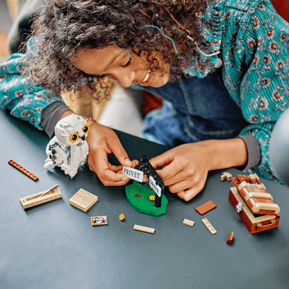 LEGO Harry Potter: Hedwig at 4 Privet Drive (76425)