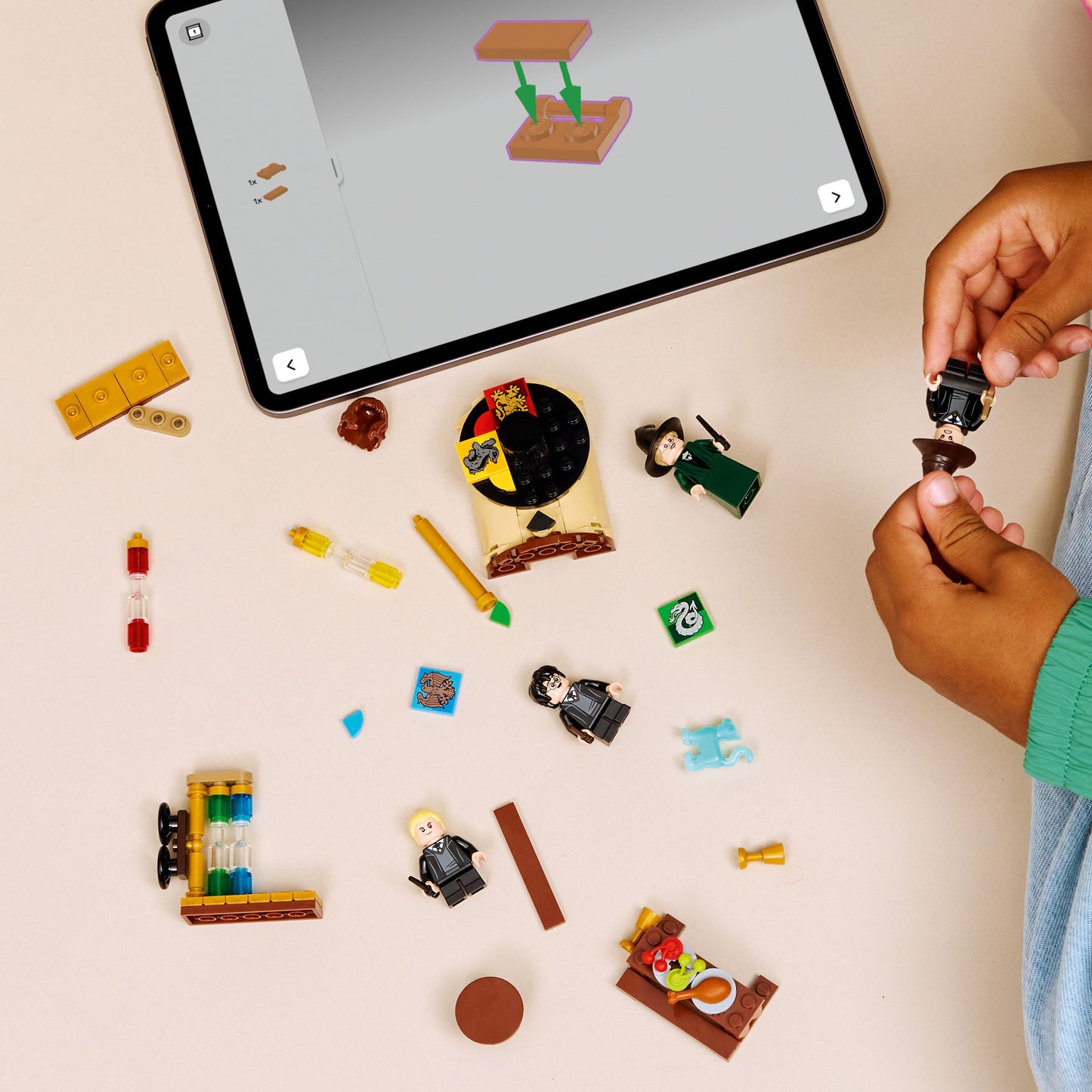 LEGO Harry Potter: Hogwarts Castle: Sorting Hat Ceremony (76460)