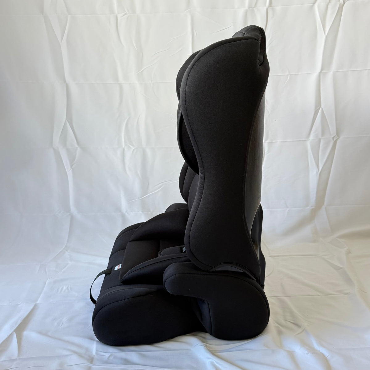 Arête Booster Car Seat 9M–12Yrs — Black