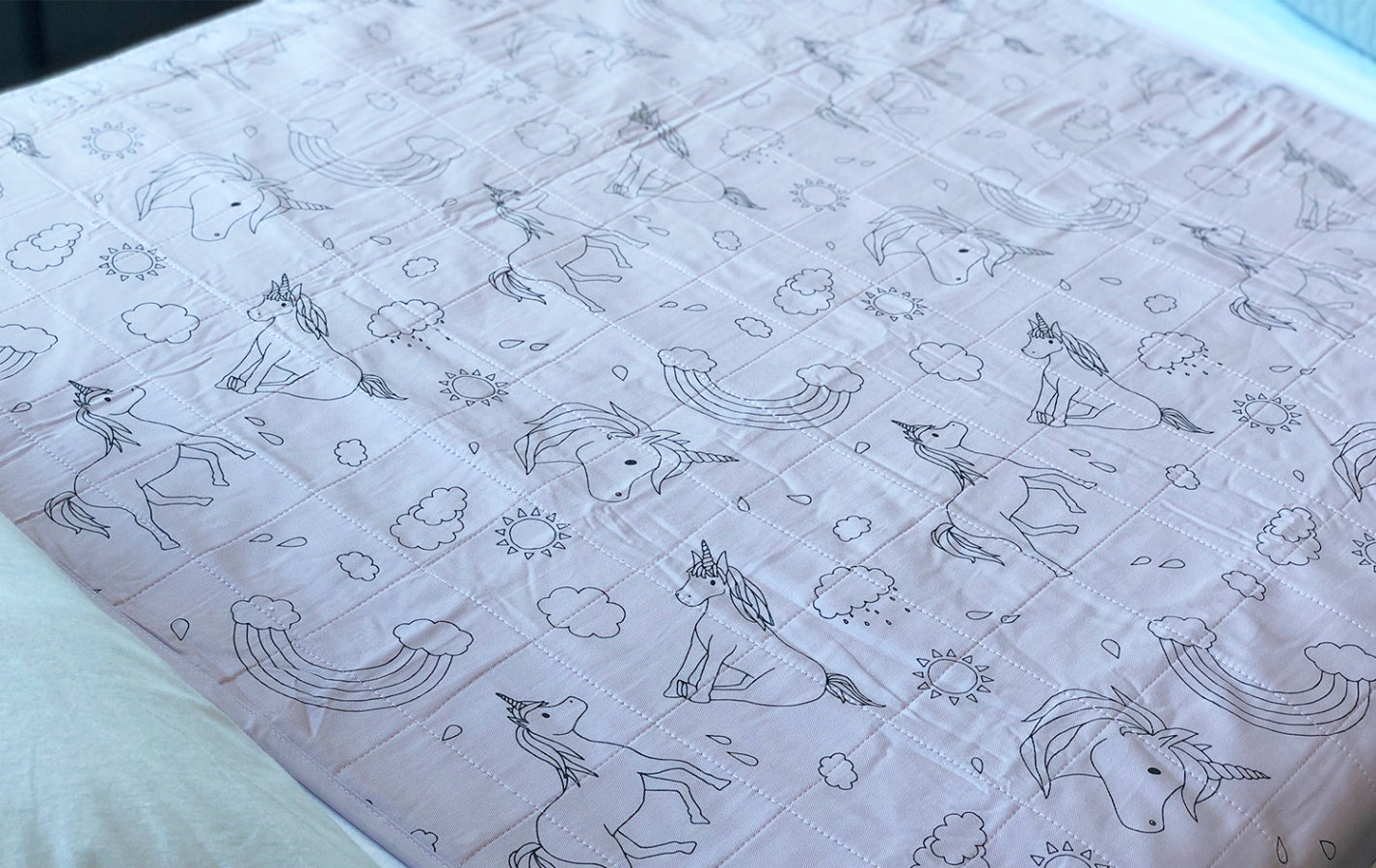 Brolly Sheets King Single Bed Pad with Wings – Pink Unicorns or Green Jungle