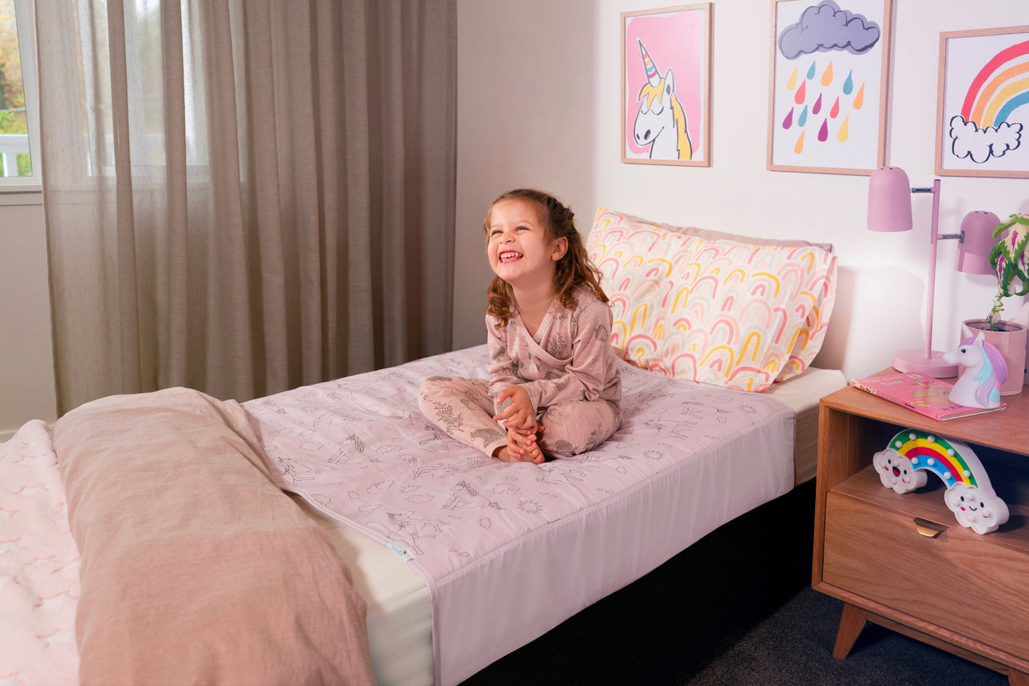 Brolly Sheets King Single Bed Pad with Wings – Pink Unicorns or Green Jungle