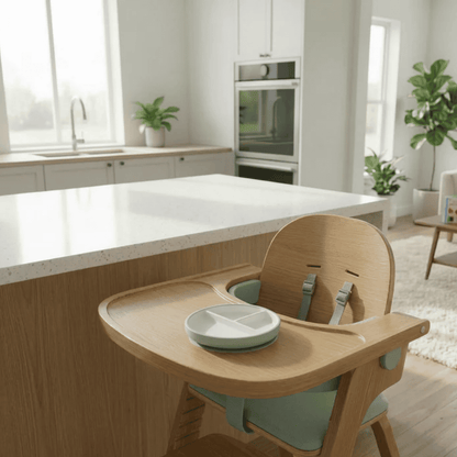 Ceramic divided plate with suction bottom 