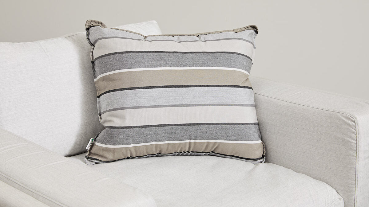SUNBRELLA OUTDOOR THROW CUSHION