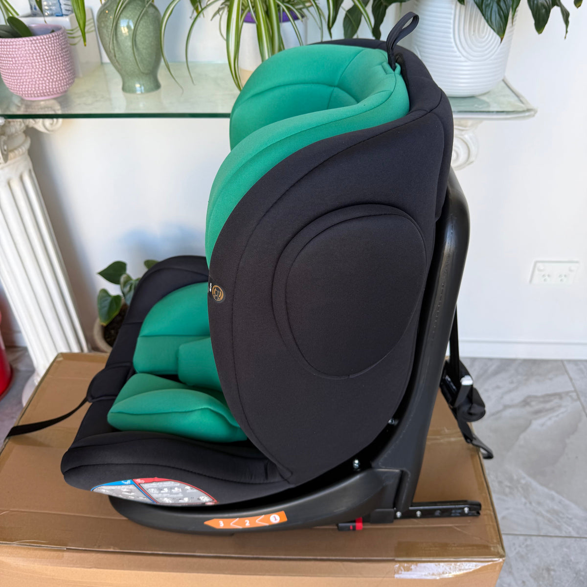 Arête Orbit 360° Rotational Car Seat — Green