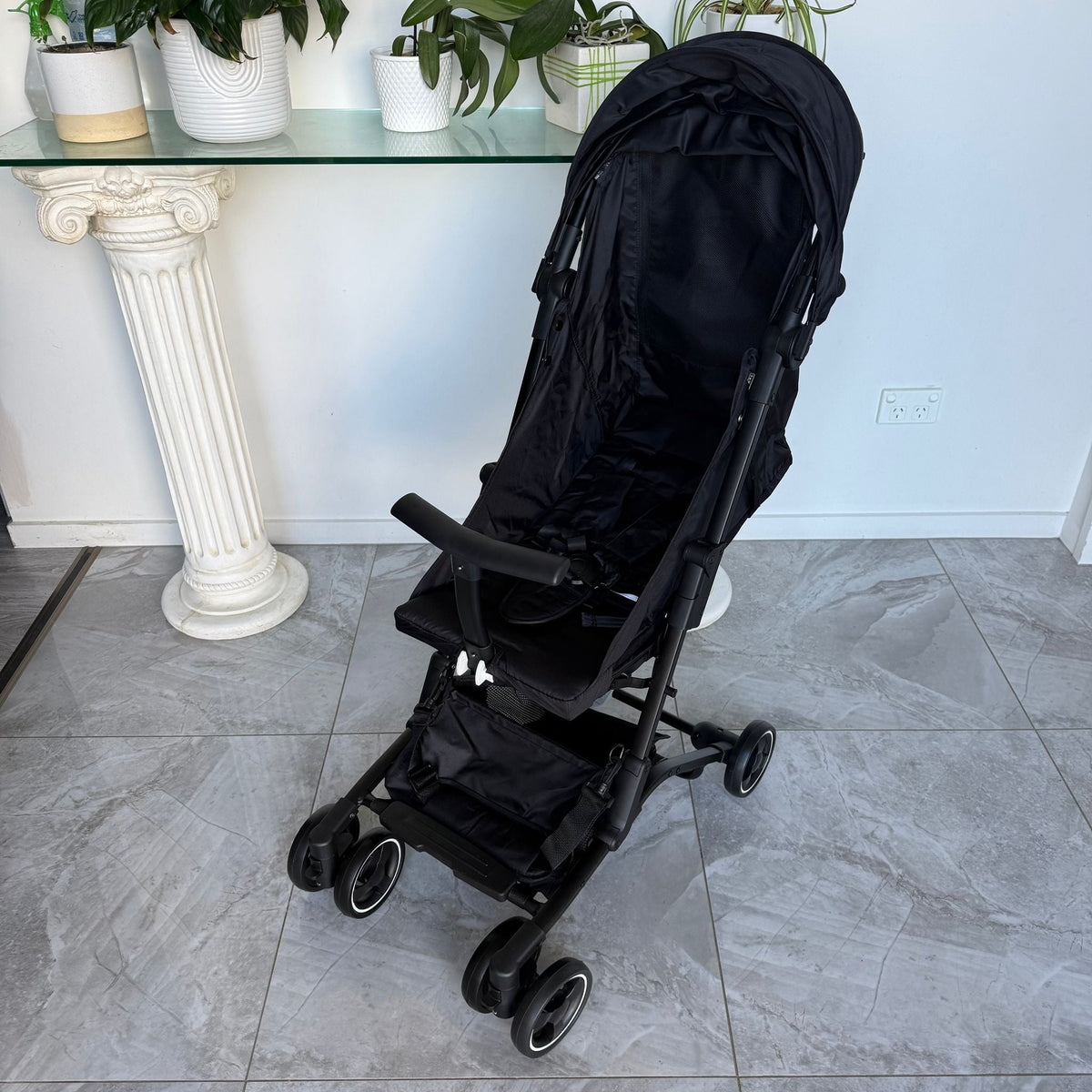 The Zephyr Airplane Cabin Stroller - Black