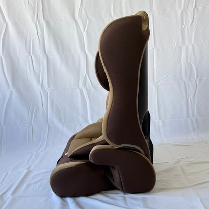 Arête Booster Car Seat 9M–12Yrs — Brown