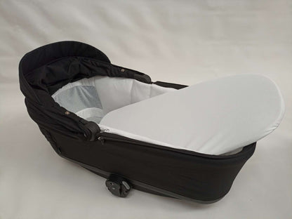 Baby Brightness Luxe Carrycot Black
