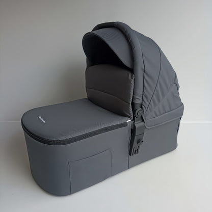 Newborn Pram – Palms 2+ Stroller with Carrycot, Car Seat and Rotating ISOFIX Base (Grey)