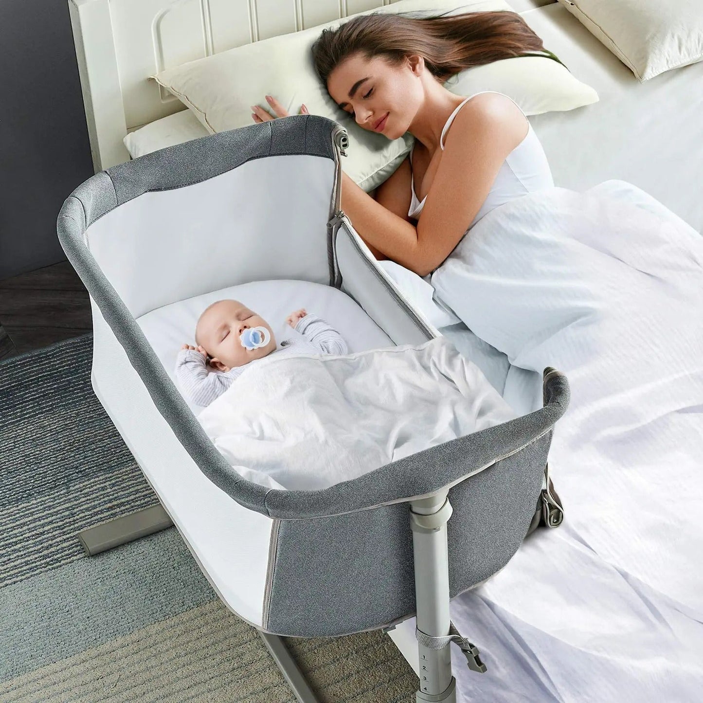 Light Grey Portable & Adjustable Baby Crib/ Baby Bassinet Bedside Sleeper