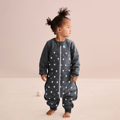 The Premium Love To Dream Sleep Suit™ 2.5 TOG is made with Cotton and Australian Merino Wool. It is an “all-in-one”, versatile sleep solution that eliminates the need for loose blankets in the cot/crib, ensuring a more comfortable sleep, all night long.