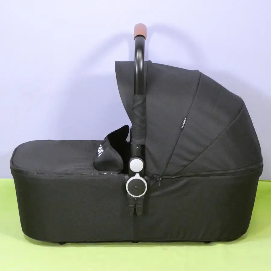 Neeva Carina Carrycot ONLY - New Black