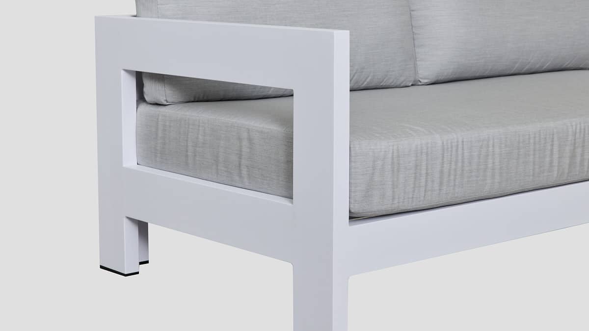 PAUANUI ALU TRIPLE SOFA