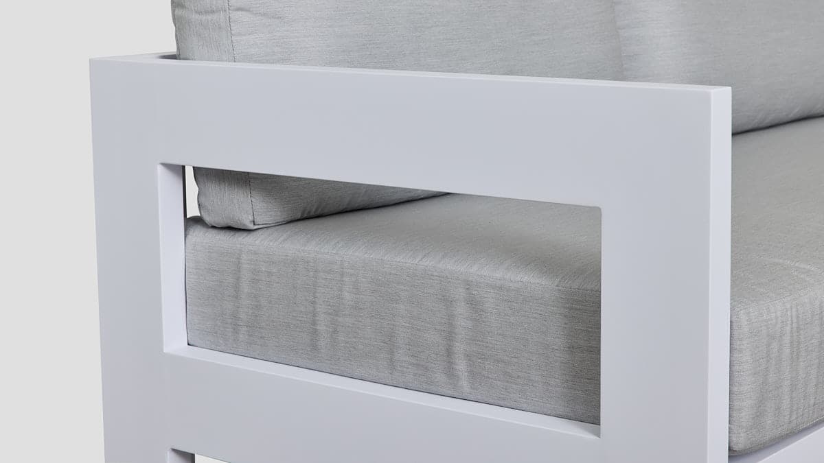 PAUANUI ALU TRIPLE SOFA