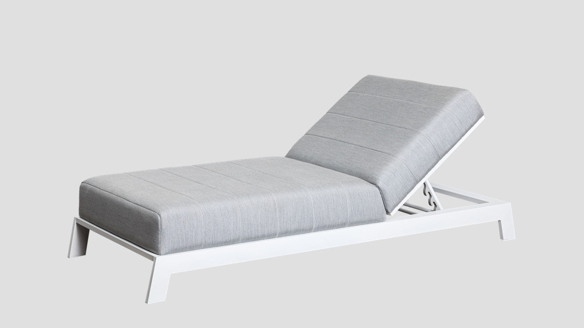 PIHA LOUNGER - WHITE