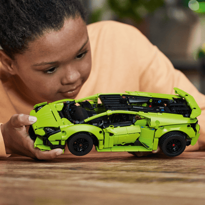 LEGO Technic: Lamborghini Huracan Tecnica (42161)
