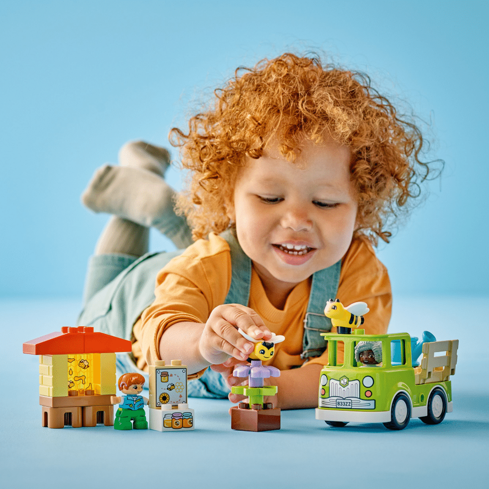 LEGO DUPLO Town: Caring for Bees & Beehives (10419)