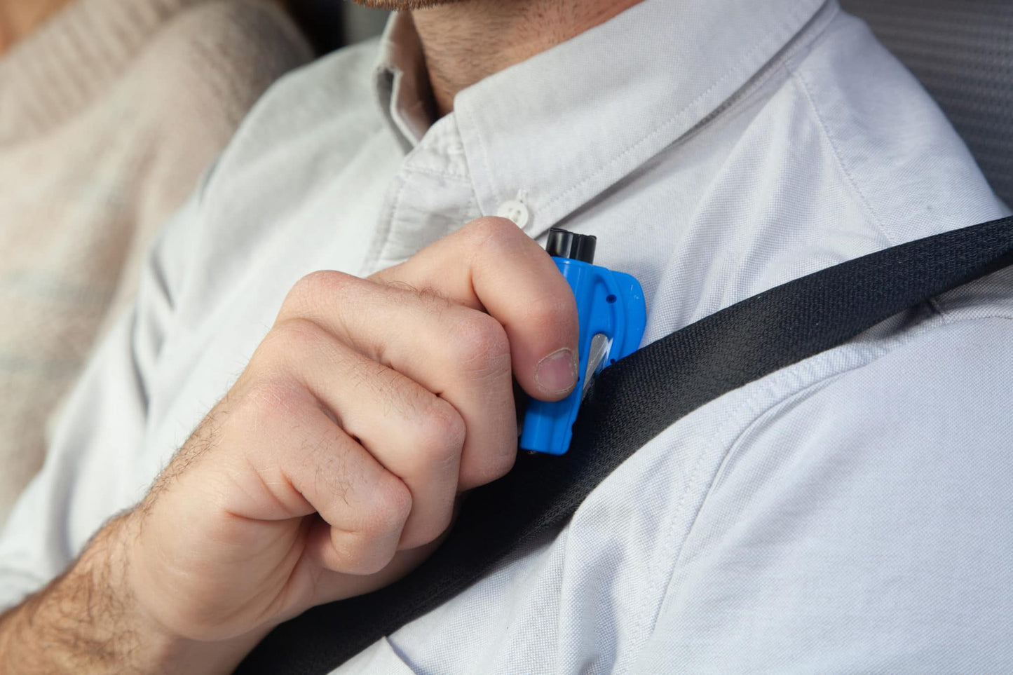 resqme® Car Escape Tool, Seatbelt Cutter / Window Breaker - Blue