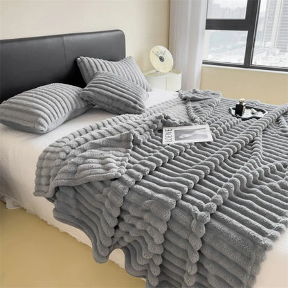 Thickened Wide-Stripe Throw Blanket – Multi-Purpose Bed, Sofa & Pet Blanket