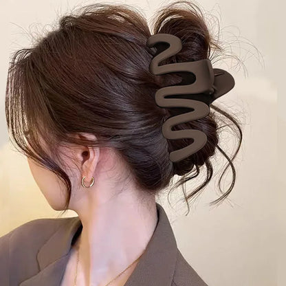Large Geometric Hair Claw Clip
