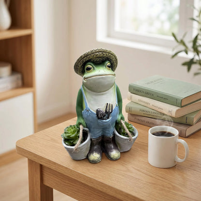 Frog Gardener Planter Statue – Straw Hat Garden & Courtyard Ornament