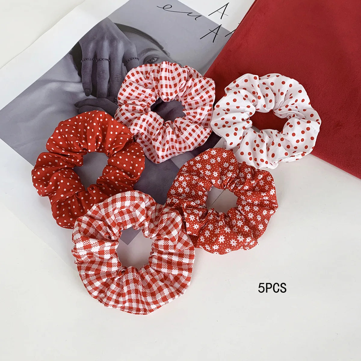 5-Piece Polka Dot Scrunchie Set – Elegant Hair Ties for Everyday Styling