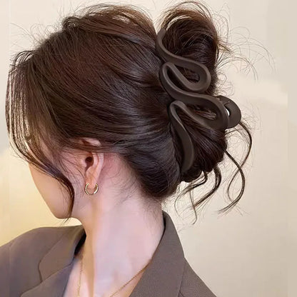 Large Geometric Hair Claw Clip