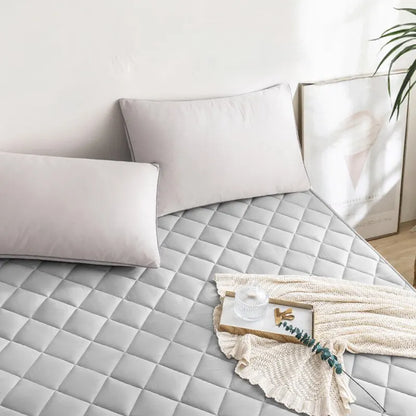 Quilted Mattress Protector – Washable Mattress Cover with Elastic Fit