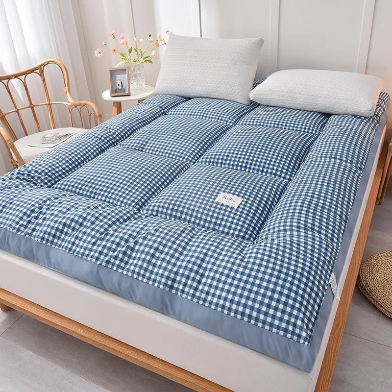 Foldable Japanese-Style Futon Mattress – 10cm Portable Floor & Guest Bed