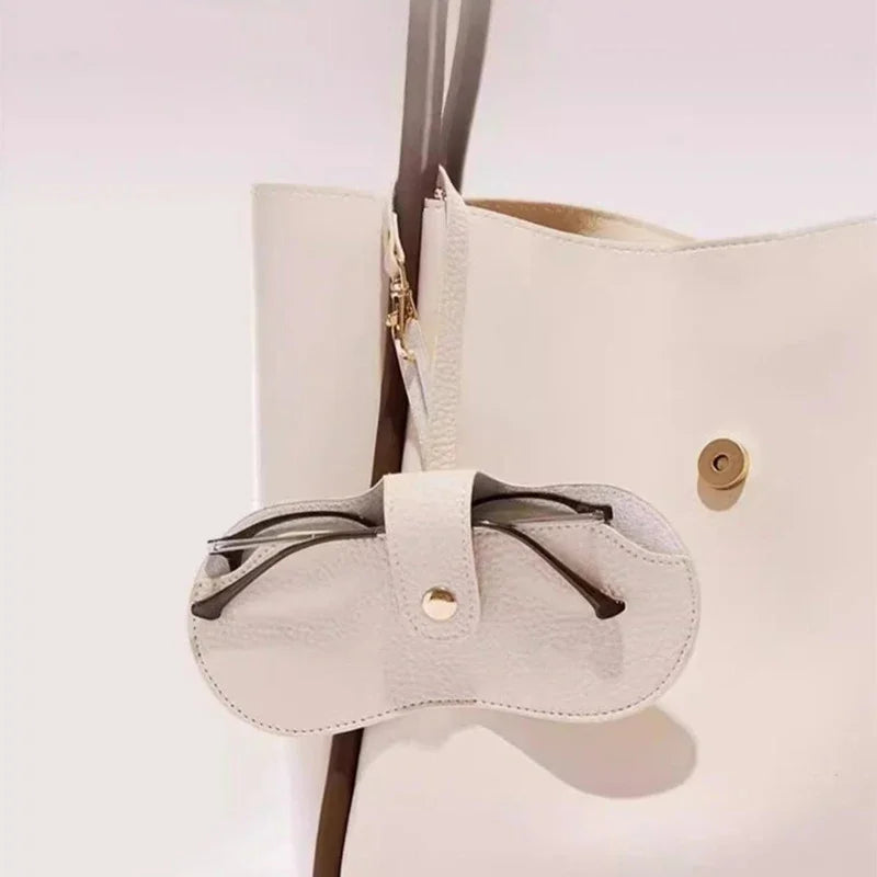 Soft PU Leather Glasses Pouch – Slim Sunglasses Case & Travel Eyewear Holder