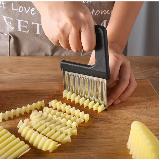 Stainless Steel Crinkle Cutter – Wavy Vegetable, Fruit & French Fry Slicer