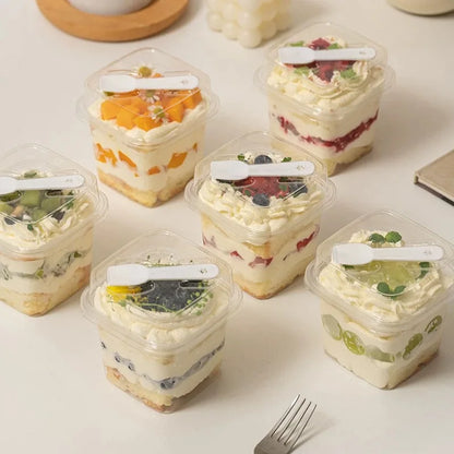20-Pack Disposable Square Cake Boxes – Eco-Friendly Dessert & Mousse Packaging with Clear Lid