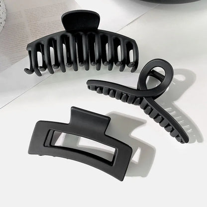 Elegant Geometric Hair Claw Clip – Black Toothed Hair Clip for Long Hair
