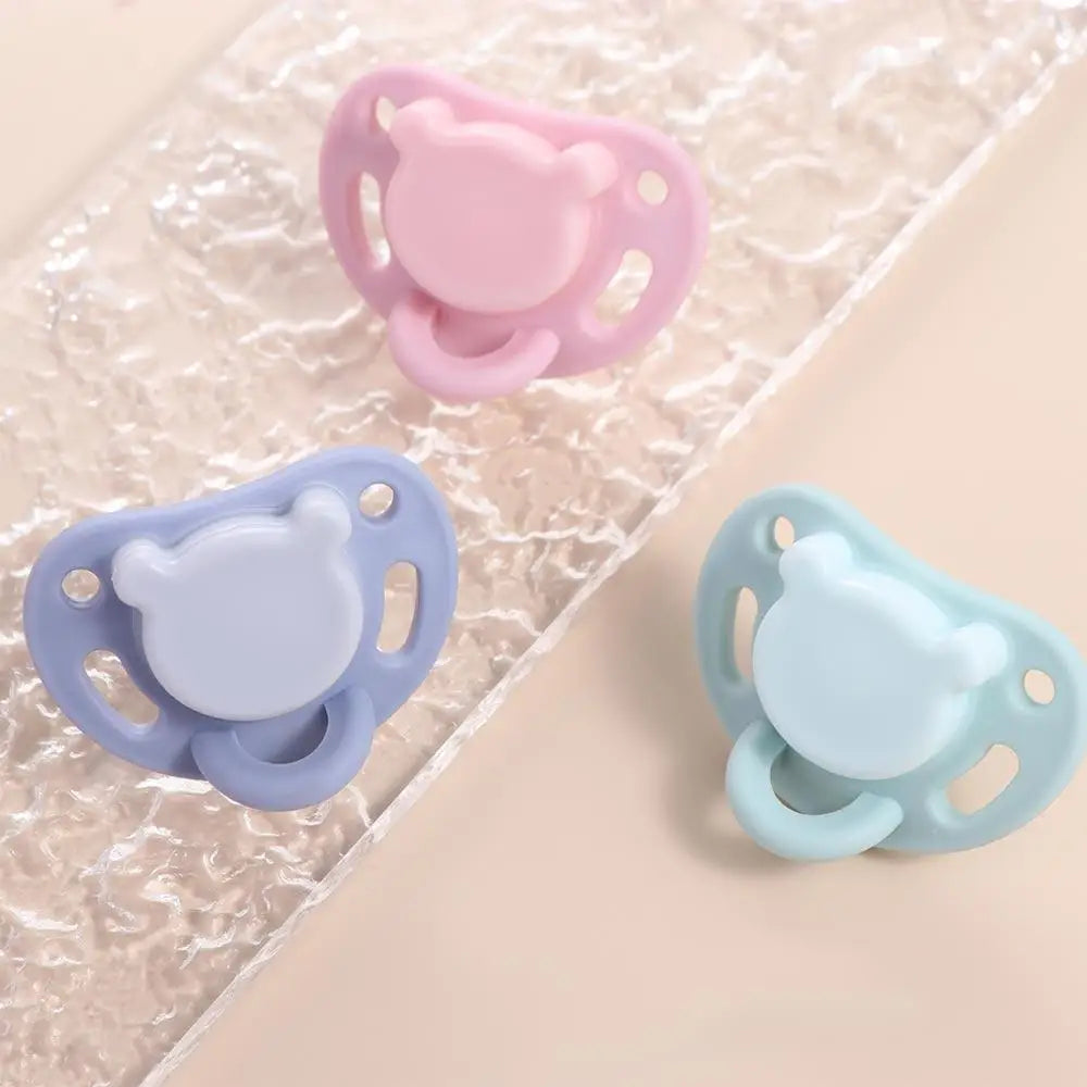 Silicone Baby Pacifier with Storage Case – Safe Soother (0–12 Months)