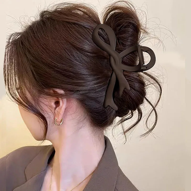 Large Geometric Hair Claw Clip