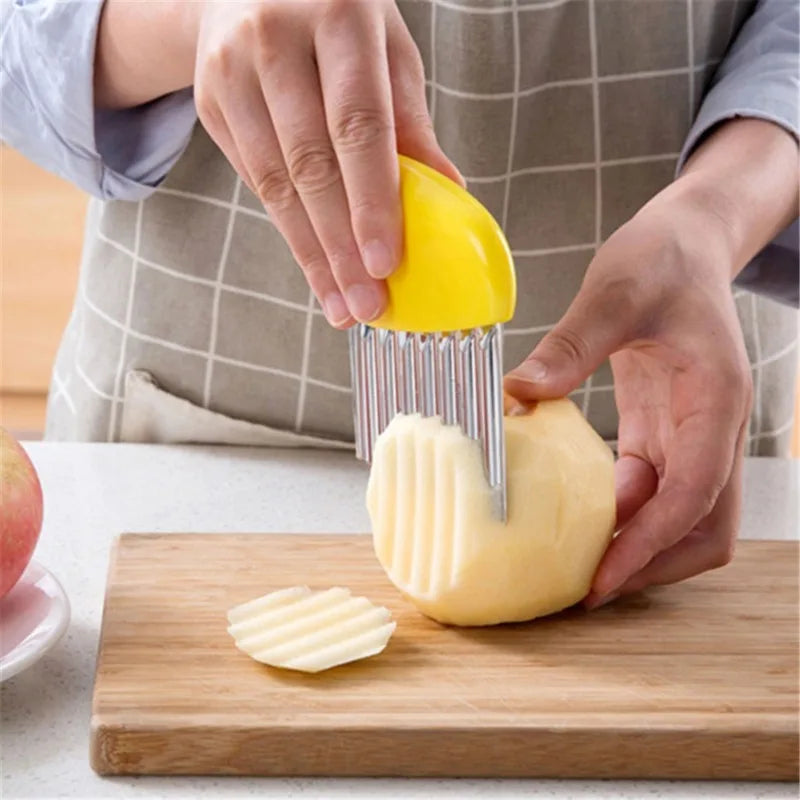 Stainless Steel Crinkle Cutter – Wavy Vegetable, Fruit & French Fry Slicer