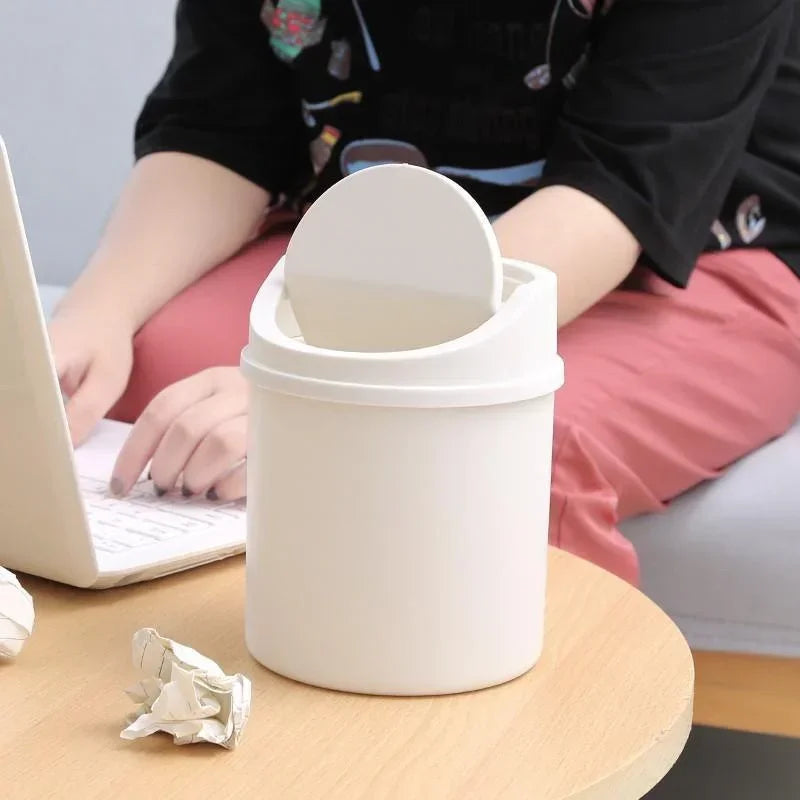 Mini Desktop Rubbish Bin with Flip Lid – Small Plastic Waste Bin for Desk, Bedroom & Bathroom