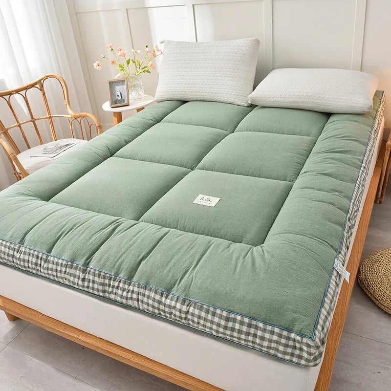 Foldable Japanese-Style Futon Mattress – 10cm Portable Floor & Guest Bed