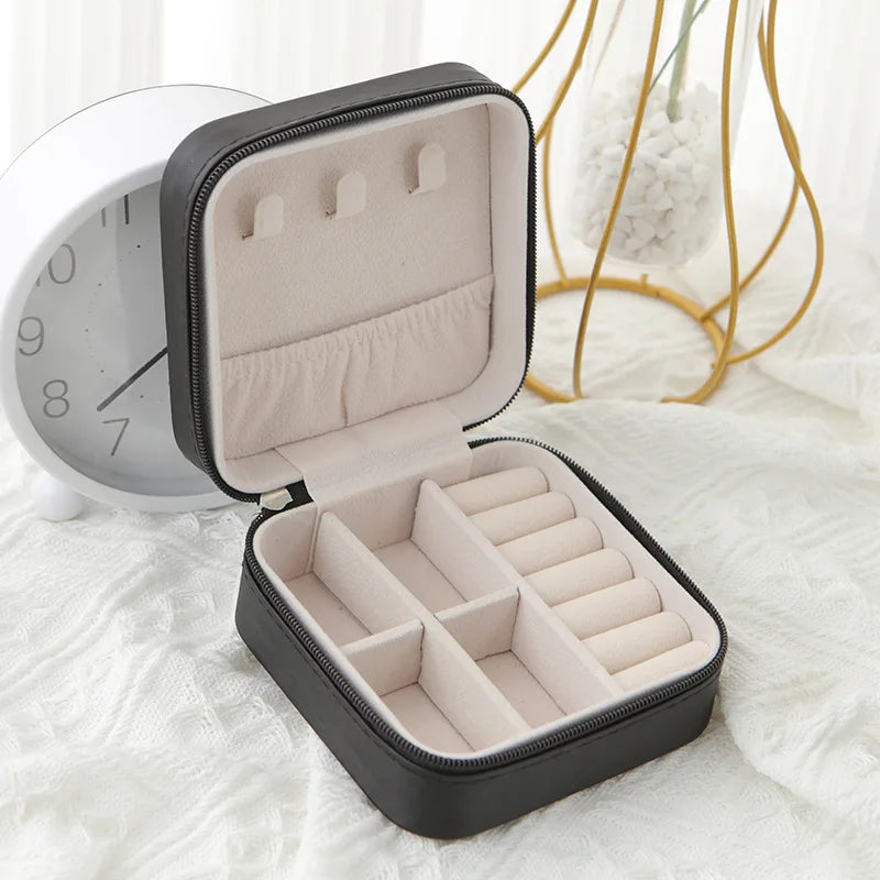 Portable PU Leather Jewellery Box – Mini Travel Jewellery Organiser Case